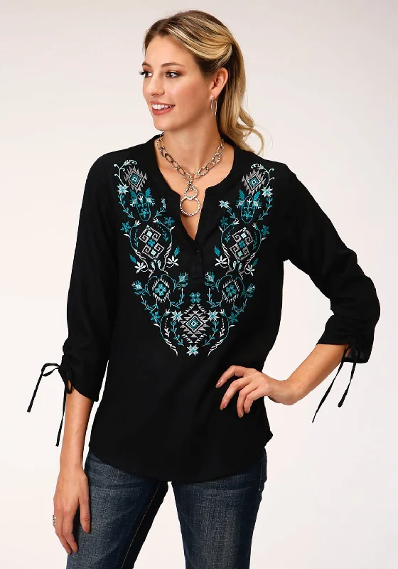 Roper Womens Black Rayon/Nylon Colorful Aztec S/S Blouse