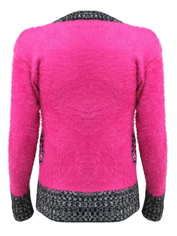 Pullover Sweater With Contrasting Pattern